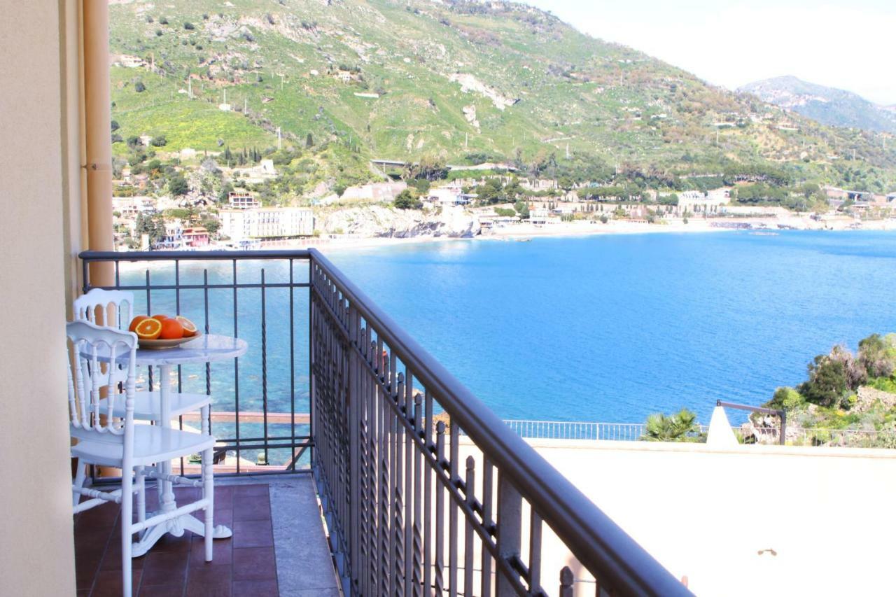 טאורמינה Taonasi Mazzaro Apartments מראה חיצוני תמונה